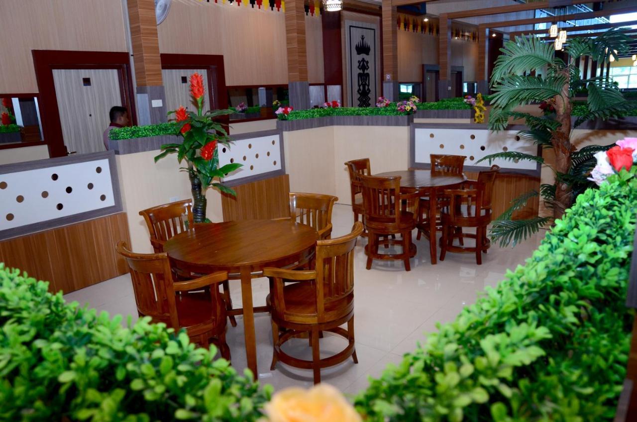 Radin Inten Hotel Negarasaka Ngoại thất bức ảnh